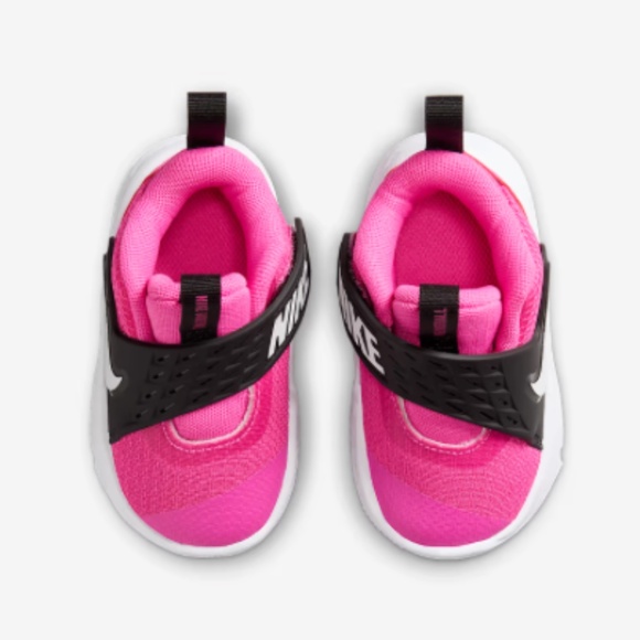 Nike Girls Toddler Team Hustle D 12 Toddler Athletic Shoes Size 8 NEW - Picture 2 of 4